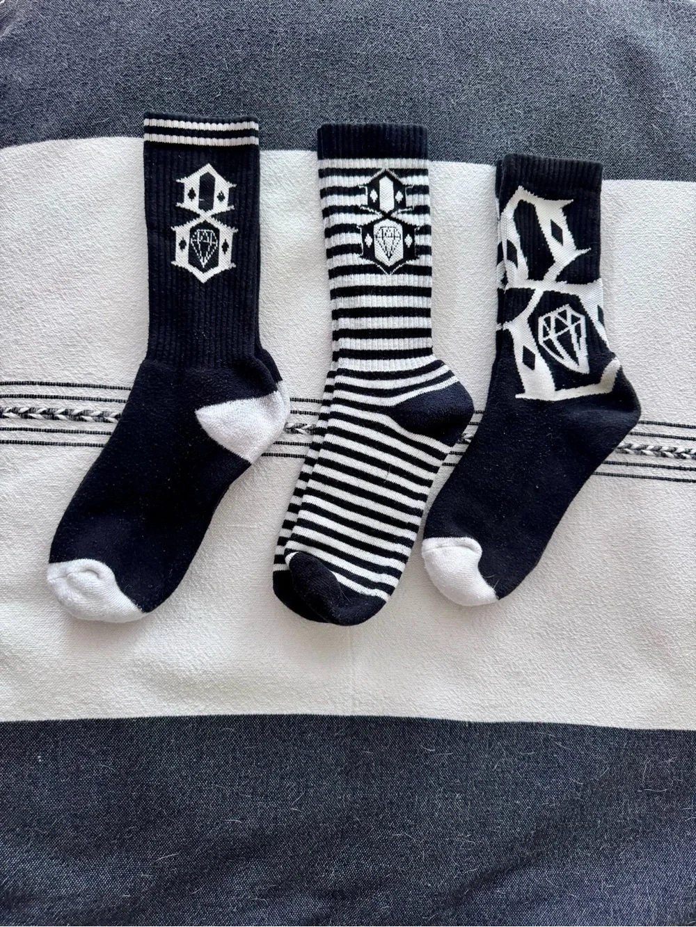 Rebel8 Black & White Patterned Men’s Crew Socks - Pack of 3